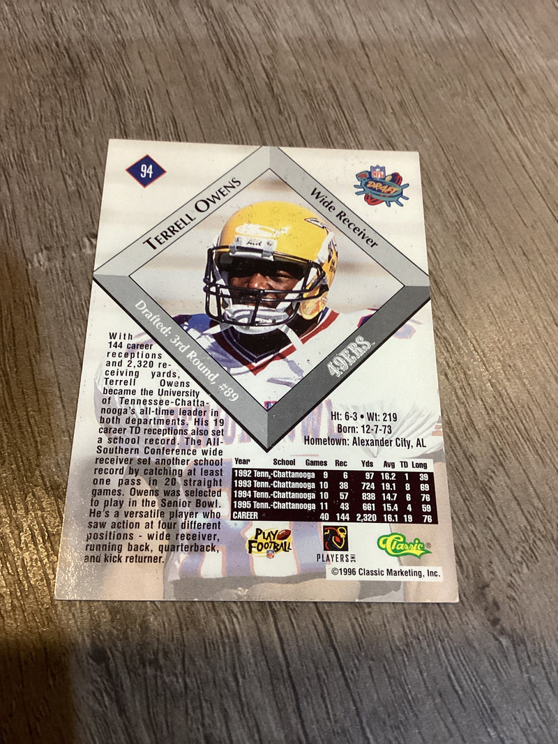 Terrell Owens San Francisco 49ers NFL 1996 Classic NFL Rookies 94 trading card Classic