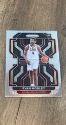 Evan Mobley 2021-22 Panini Prizm 325 trading card image front