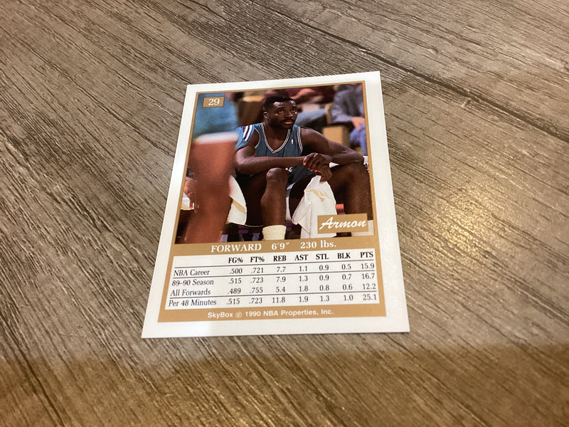 Armon Gilliam NBA Charlotte Hornets 1990-91 SkyBox trading card Skybox