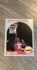 Hakeem Olajuwon 1990 Hoops 127 trading card image front