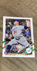 Victor Gonzalez 2021 Topps Holiday HW166 trading card image front