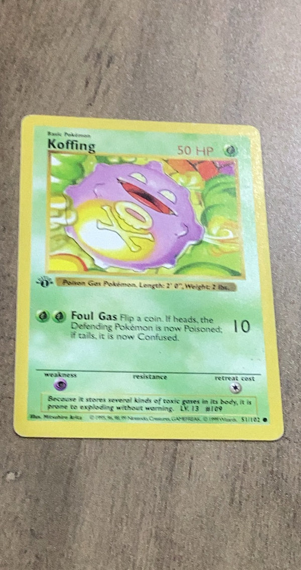 Koffing 1999 Base Set Shadowless 051/102 trading card image front