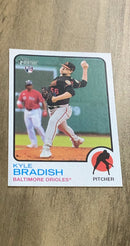 Kyle Bradish 2022 Topps Heritage 642 rookie card image front
