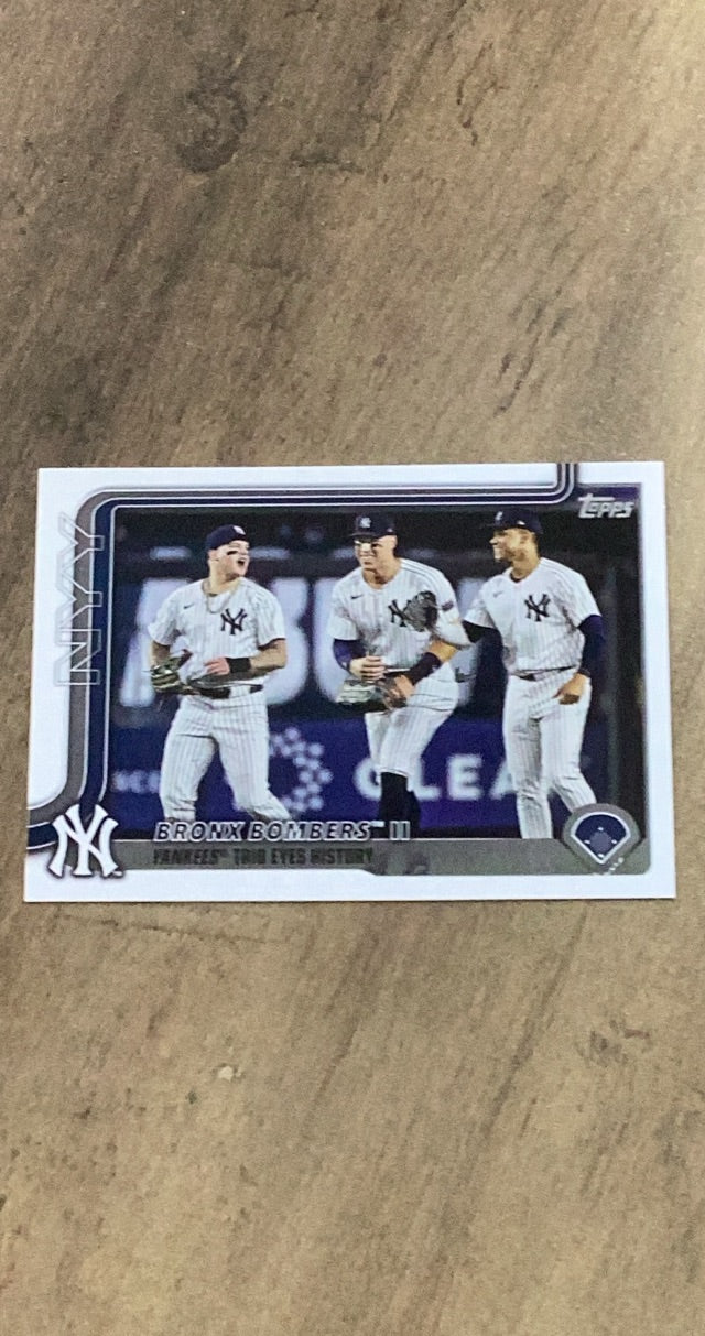 Bronx Bombers II Yankees Trio 2025 Topps 184 trading card image front