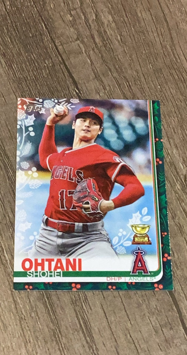 Shohei Ohtani 2019 Topps Holiday HW33 front