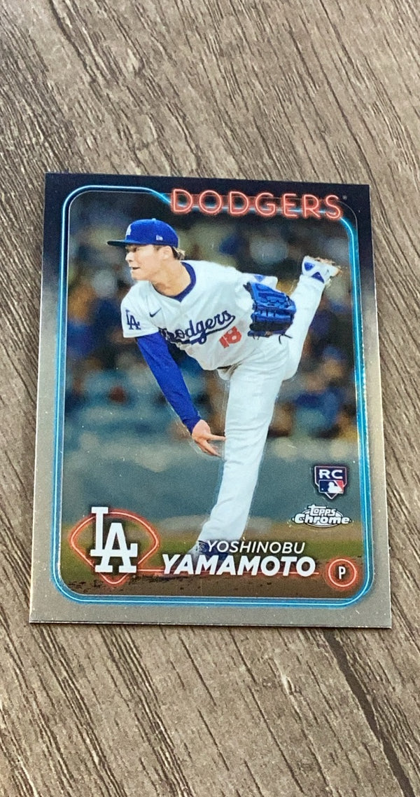 Yoshinobu Yamamoto 2024 Topps 2024 Topps Chrome 18 front