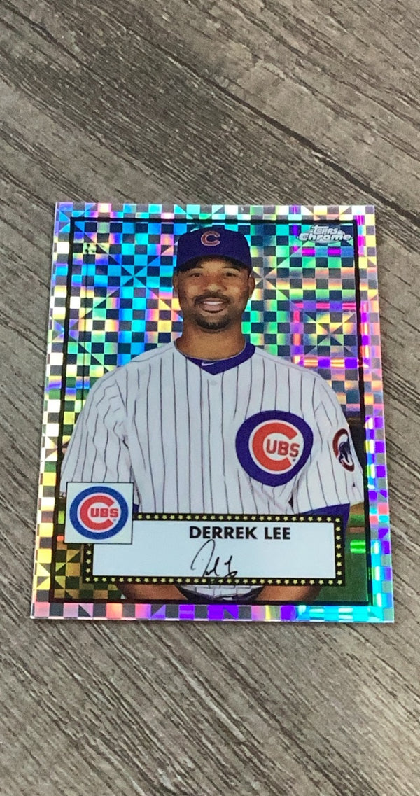 Derrek Lee 2021 Chrome X-Fractor front