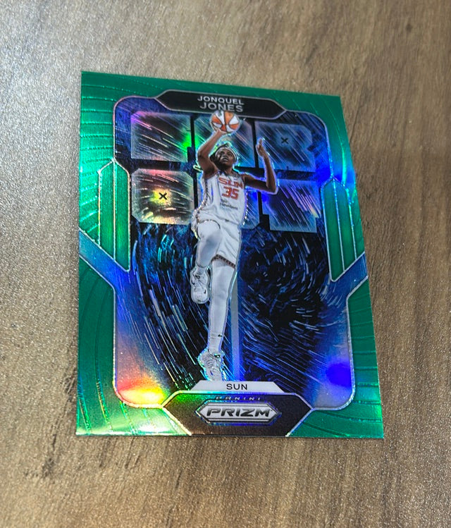 Jonquel Jones 2022 Panini Prizm WNBA - Far Out Prizms Green 11 trading card image front