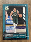 Giannis Antetokounmpo Milwaukee Bucks NBA 2020-21 Panini Chronicles 185 