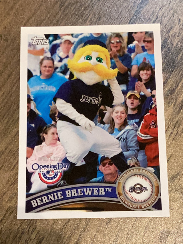 Bernie Brewer Milwaukee Brewers MLB 2011 Topps Opening Day - Mascots M-13 MAS