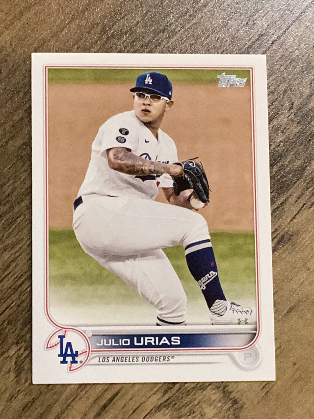 Julio Urias Los Angeles Dodgers MLB 2022 Topps 299 BASE: Pitching