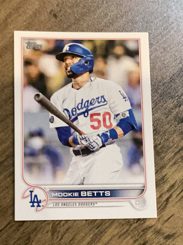 Mookie Betts
BASE: Batting Los Angeles Dodgers MLB 2022 Topps 50 BASE: Batting